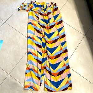 Wide Leg Multicolor Pattern Loose Comfort Pants (Medium, Forever 21)